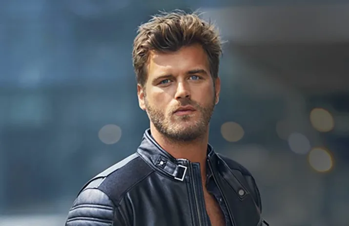 Kıvanç Tatlıtuğ Biyografisi