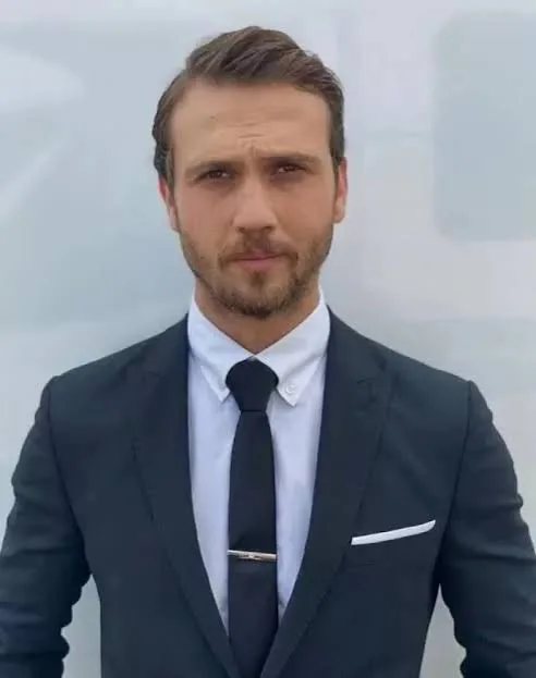Aras Bulut İynemli Kimdir?